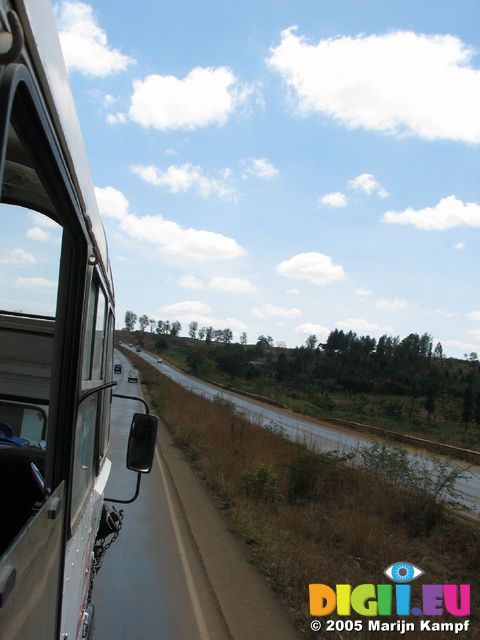 13890 Kenyan main road